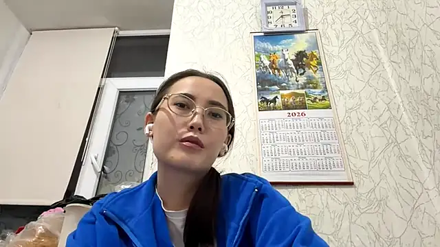 VickieTrudo online show from June 2, 2026, 9:39 pm
