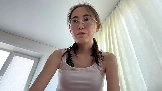 Snapshot of VickieTrudo chatting on July 16, 2026, 12:22 pm VickieTrudo online show from July 16, 2026, 12:22 pm