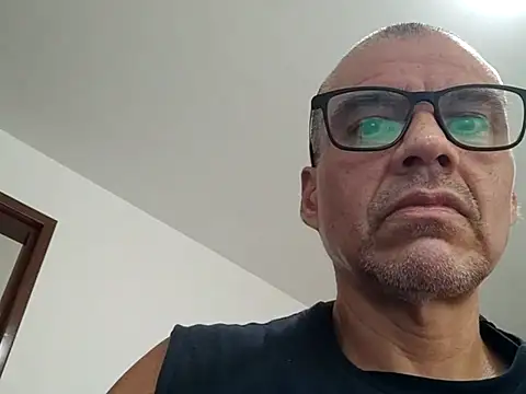 Gaceru01006 online show from June 3, 2026, 12:35 am