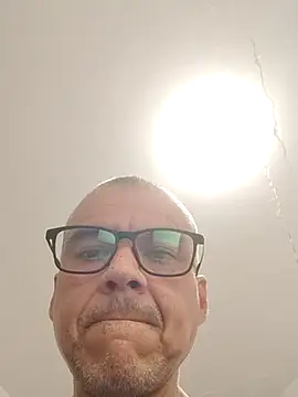 Gaceru01006 online show from June 3, 2026, 2:19 pm
