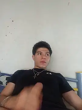 Snapshot of Oliver_LA chatting on June 21, 2026, 2:08 pm Oliver LA online show from June 21, 2026, 2:08 pm