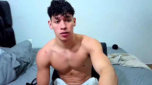 Luke Muscle online show from July 12, 2026, 8:11 pm