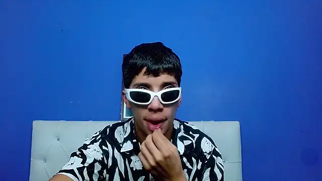 jl brayan12 online show from June 4, 2026, 6:47 pm