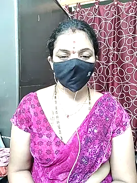 Snapshot of Leela_555 chatting on June 1, 2026, 3:03 pm Leela 555 online show from June 1, 2026, 3:03 pm