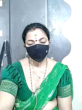 Snapshot of Leela_555 chatting on June 3, 2026, 3:20 am Leela 555 online show from June 3, 2026, 3:20 am