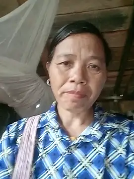 Snapshot of Elfledaa chatting on June 17, 2026, 10:06 am Elfledaa online show from June 17, 2026, 10:06 am