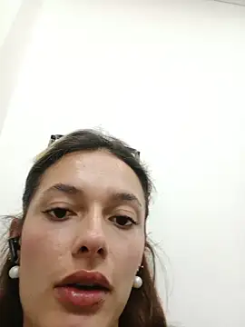 Snapshot of karenarango chatting on June 2, 2026, 3:58 pm karenarango online show from June 2, 2026, 3:58 pm