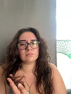 Snapshot of CurvyyMomy chatting on July 24, 2026, 4:16 pm CurvyyMomy online show from July 24, 2026, 4:16 pm