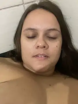 Laryssinha 69 online show from June 3, 2026, 1:52 am
