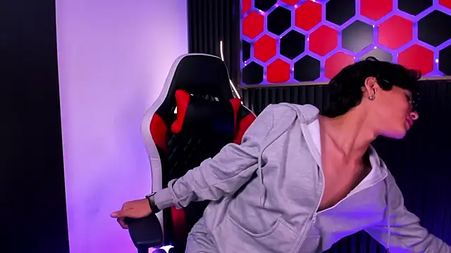 SantyFoxxs online show from July 21, 2026, 3:31 am