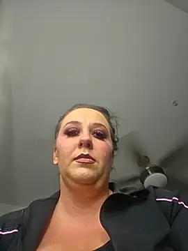 CreamVixen online show from June 4, 2026, 9:21 pm