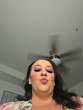 Snapshot of CreamVixen chatting on June 12, 2026, 8:08 pm CreamVixen online show from June 12, 2026, 8:08 pm