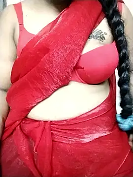 Snapshot of roopa__ chatting on June 1, 2026, 2:41 pm roopa online show from June 1, 2026, 2:41 pm