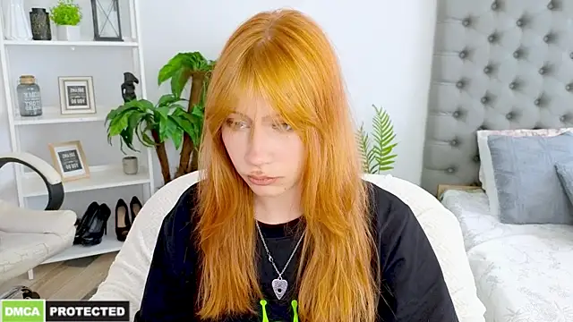 Snapshot of Fleur_Fox chatting on July 16, 2026, 9:26 am Fleur Fox online show from July 16, 2026, 9:26 am