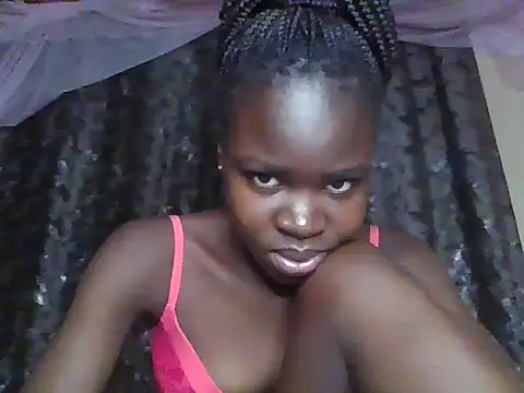 small diva online show from July 26, 2026, 7:32 pm