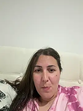 BrunetteNymph online show from May 31, 2026, 8:43 pm