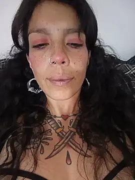 SweetVenomMilf online show from June 3, 2026, 4:56 pm