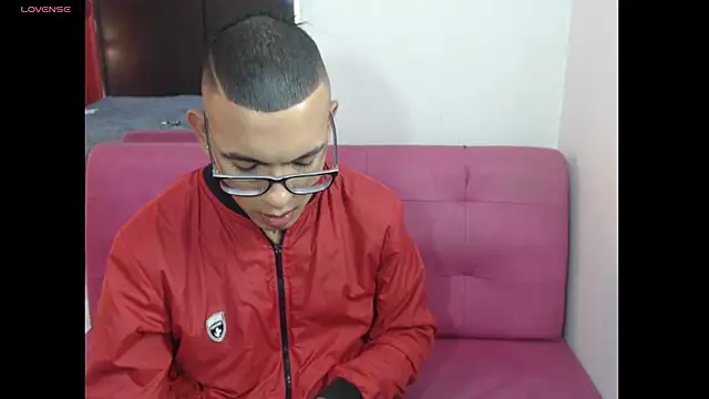maximiliano hotdevil online show from June 2, 2026, 2:57 am