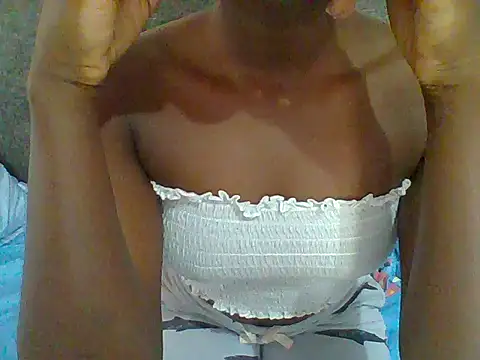 Snapshot of Beauty-Anka chatting on July 20, 2026, 5:33 am Beauty-Anka online show from July 20, 2026, 5:33 am