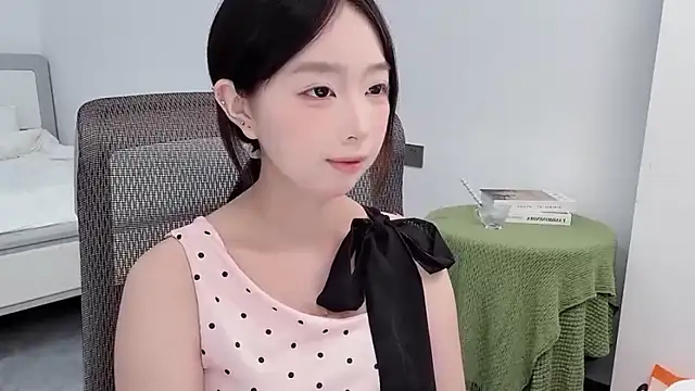 Yoyo33355 online show from June 2, 2026, 2:57 am