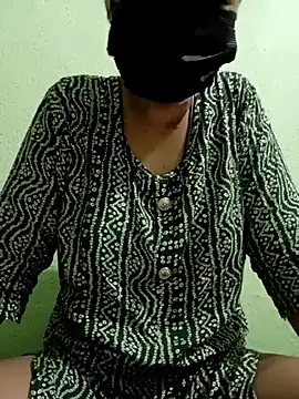 Snapshot of Curvy_Sheena chatting on June 16, 2026, 5:15 pm Curvy Sheena online show from June 16, 2026, 5:15 pm