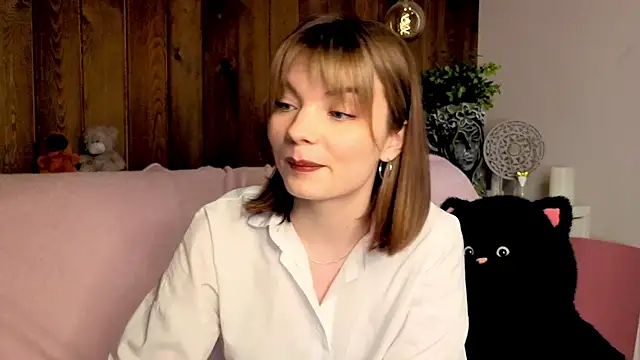 Snapshot of IvoryPesante chatting on May 31, 2026, 7:59 pm IvoryPesante online show from May 31, 2026, 7:59 pm