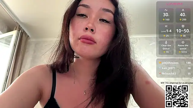 LilowNax online show from July 9, 2026, 4:05 am