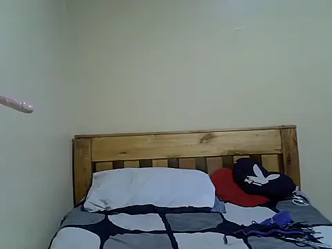Snapshot of creamymelo chatting on June 1, 2026, 6:09 pm creamymelo online show from June 1, 2026, 6:09 pm