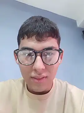 Snapshot of Mario_Solano chatting on June 2, 2026, 8:11 pm Mario Solano online show from June 2, 2026, 8:11 pm