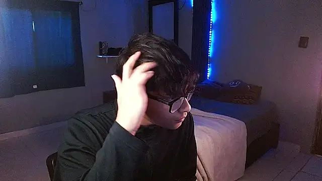 Snapshot of Mr_yisuzz chatting on June 26, 2026, 11:25 am Mr yisuzz online show from June 26, 2026, 11:25 am