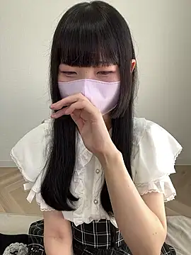 Reina 0129 online show from May 30, 2026, 5:26 am