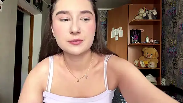 HoneyKittyk online show from July 20, 2026, 9:56 am
