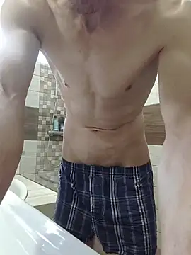 Nakedfanboy online show from June 17, 2026, 3:46 pm