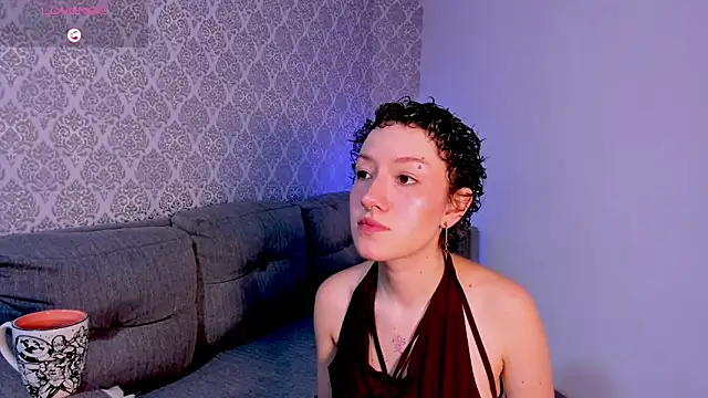 NohaCooper online show from June 10, 2026, 9:03 pm