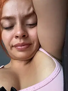 LuciiaMiller online show from July 26, 2026, 11:28 am