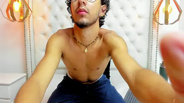 LEO SANZ66 online show from July 6, 2026, 12:13 pm