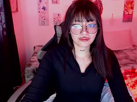 Isabella 222 online show from June 3, 2026, 7:08 pm