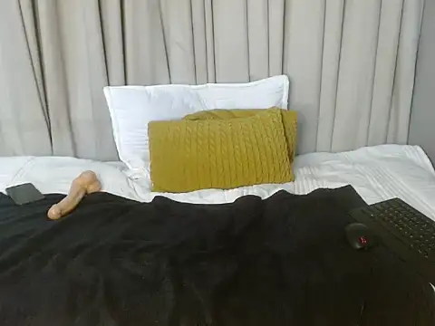 Snapshot of BiancasRoom chatting on June 15, 2026, 9:39 pm BiancasRoom online show from June 15, 2026, 9:39 pm