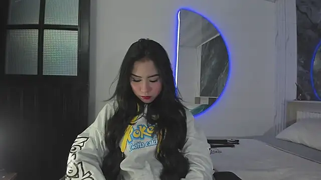 Kitty-Alice online show from May 31, 2026, 3:26 am
