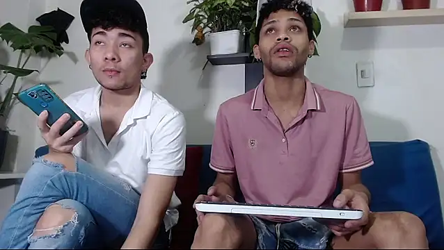 Snapshot of STRANGER_BOYS chatting on June 28, 2026, 5:41 pm STRANGER BOYS online show from June 28, 2026, 5:41 pm