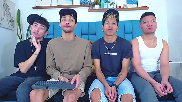 Snapshot of STRANGER_BOYS chatting on July 12, 2026, 5:04 pm STRANGER BOYS online show from July 12, 2026, 5:04 pm