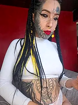 Snapshot of Venom-Luna chatting on June 24, 2026, 5:23 pm Venom-Luna online show from June 24, 2026, 5:23 pm