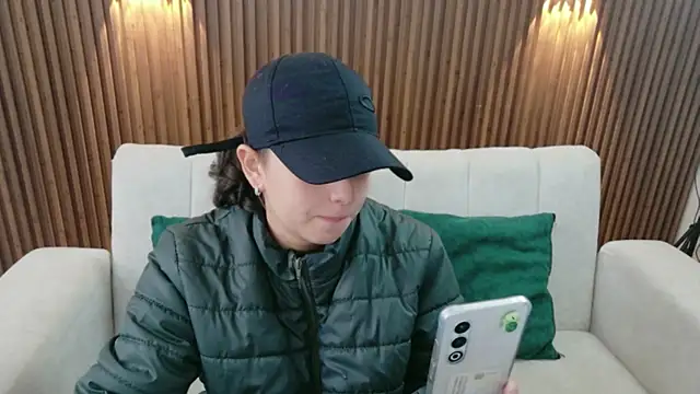 Snapshot of feelena_mysoull chatting on July 11, 2026, 7:05 pm feelena mysoull online show from July 11, 2026, 7:05 pm