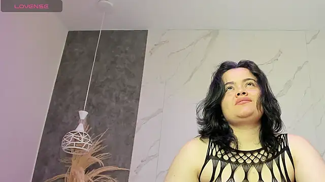 Snapshot of Vicky-Mooree chatting on July 9, 2026, 4:05 am Vicky-Mooree online show from July 9, 2026, 4:05 am