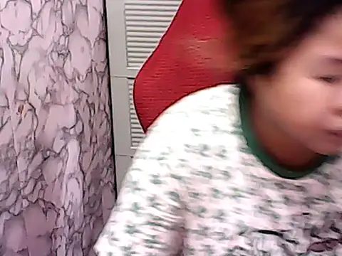 Snapshot of pretty_meraa chatting on June 3, 2026, 6:38 am pretty meraa online show from June 3, 2026, 6:38 am