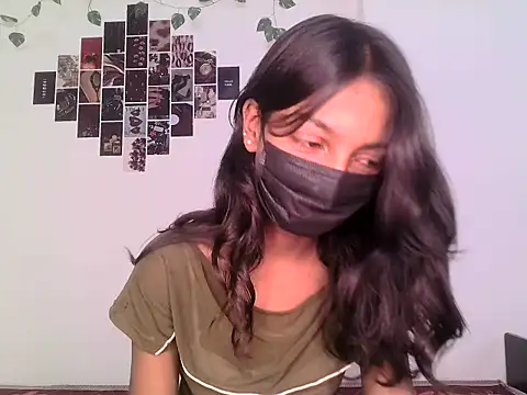 KAJALKUMARIORG online show from July 18, 2026, 6:28 am