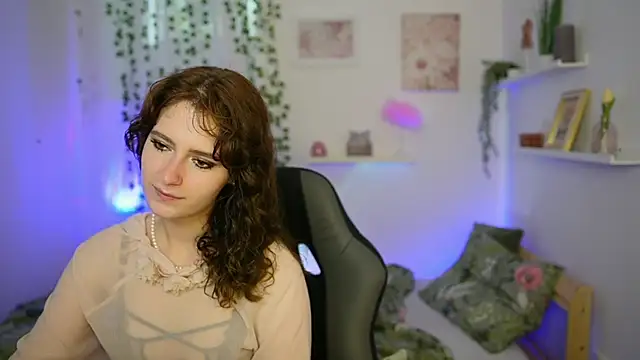  Emily Paris online show from June 5, 2026, 1:39 pm