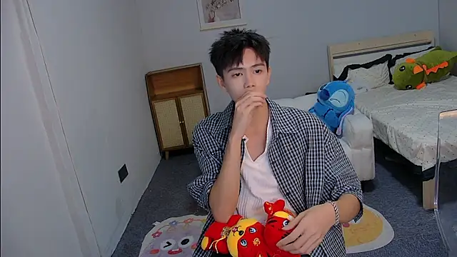 Snapshot of Gay-Sexshowboy69 chatting on July 20, 2026, 6:43 pm Gay-Sexshowboy69 online show from July 20, 2026, 6:43 pm