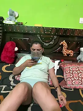 Snapshot of Curvy_shivani chatting on June 8, 2026, 3:45 pm Curvy shivani online show from June 8, 2026, 3:45 pm