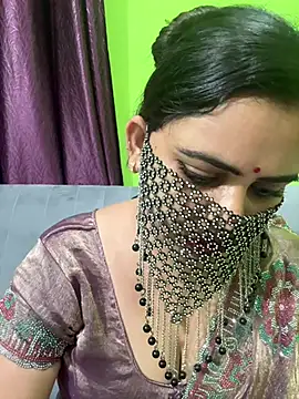 Snapshot of Curvy_shivani chatting on July 12, 2026, 5:15 pm Curvy shivani online show from July 12, 2026, 5:15 pm